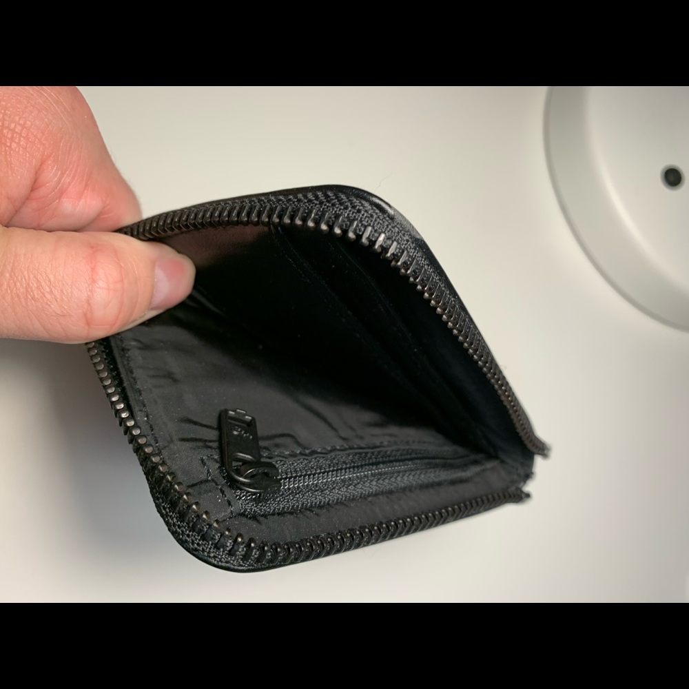 Y-3 Zip Wallet - Picture 4 of 8